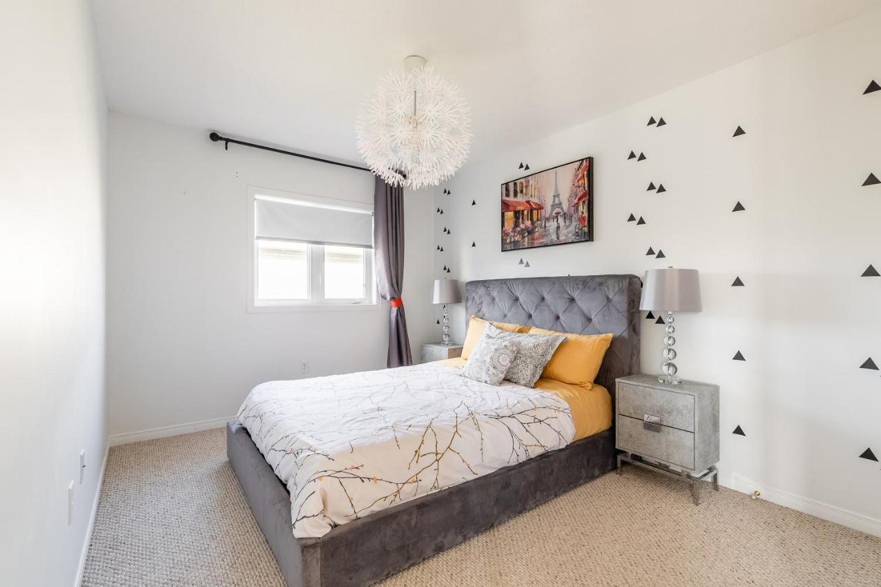 Luxury 3Br 2Ba Townhome With Private Hot Tub, Gym, Bbq By Globalstay Hamilton Eksteriør billede