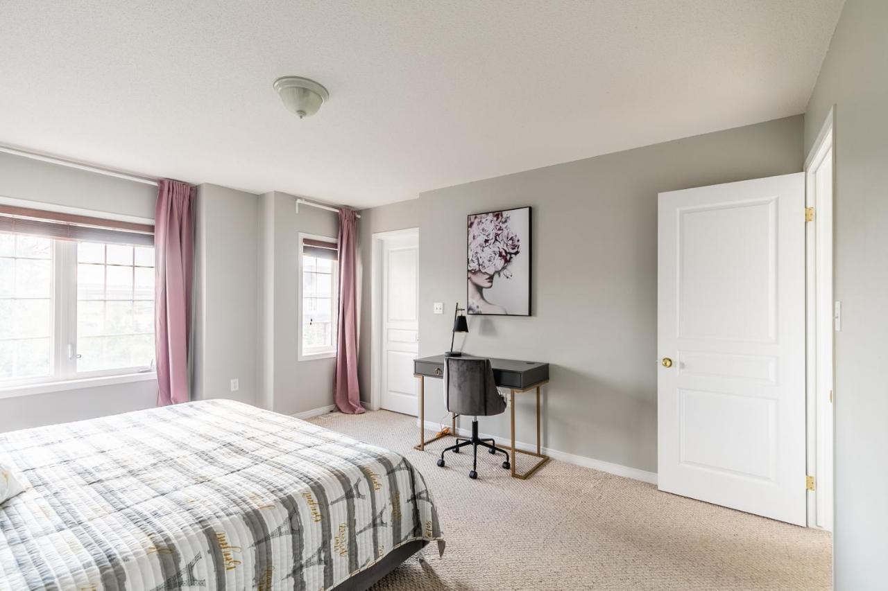 Luxury 3Br 2Ba Townhome With Private Hot Tub, Gym, Bbq By Globalstay Hamilton Eksteriør billede